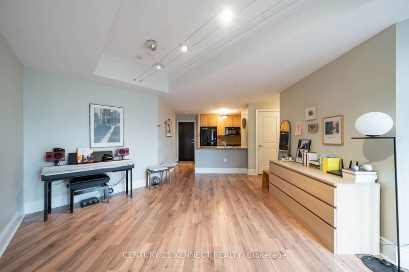 home for sale on 2625-500 Doris Avenue