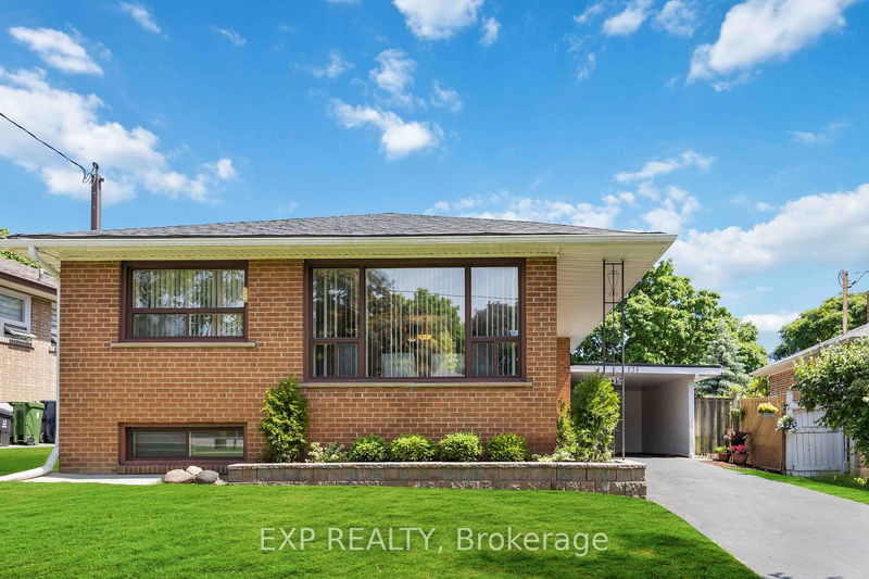 home for sale on 131 Broadlands Boulevard