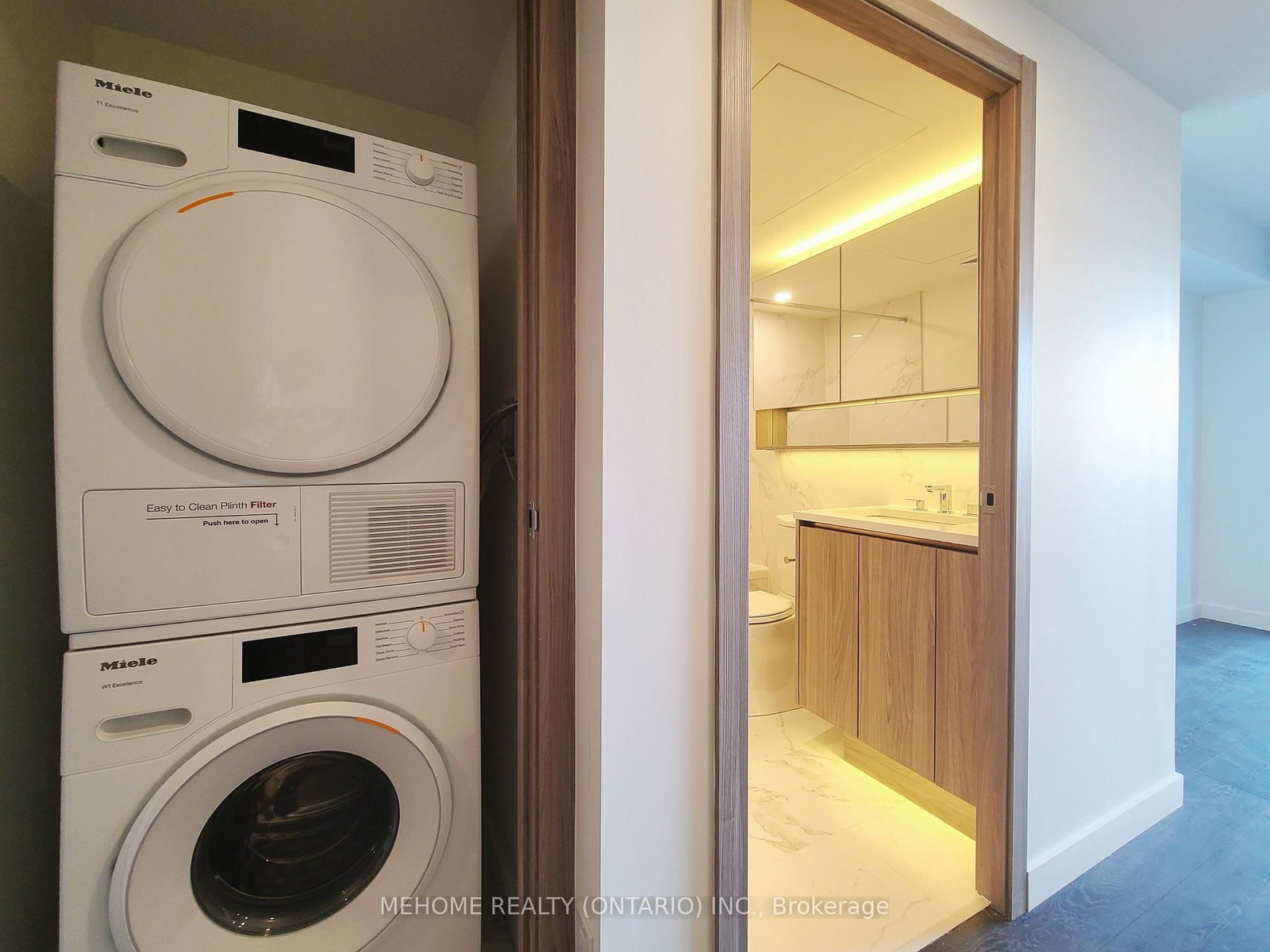 38 Widmer Street, Unit #3209 - Photo 6