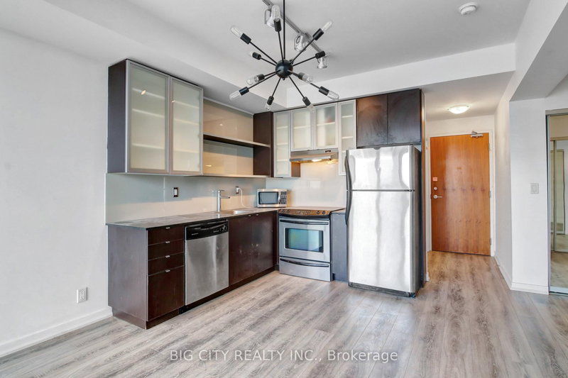 2001 - 33 Lombard St, Toronto, M5C 3H8 | Image 3