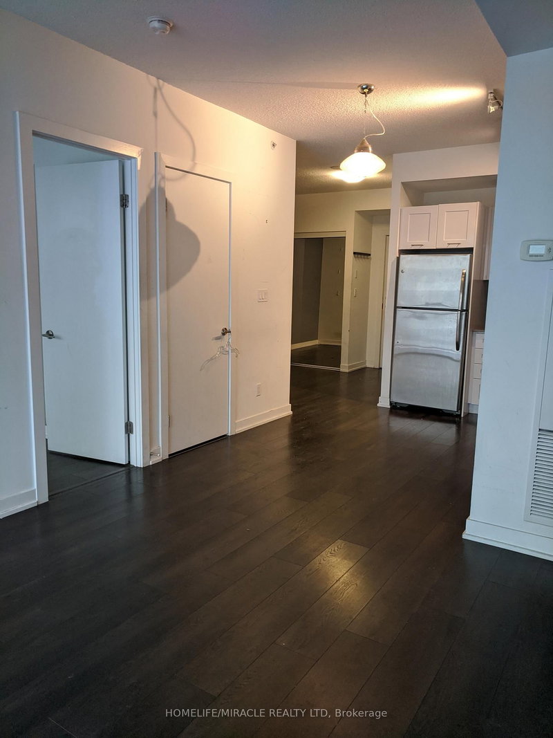 2008 - 20 Bruyeres Mews, Toronto, M5V 0G8 | Image 3