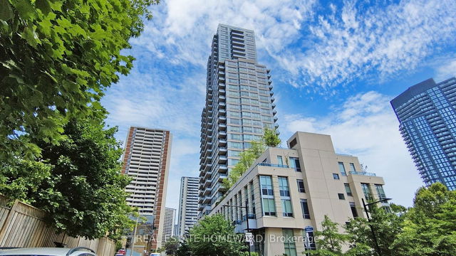 3006 - 500 Sherbourne Street