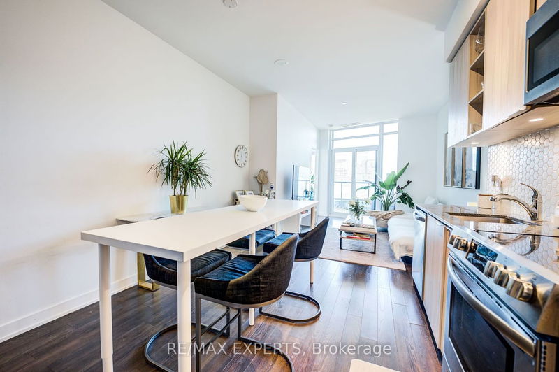 home for lease on 402-30 Ordnance Street