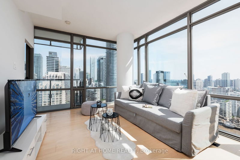 home for lease on 3006-37 Grosvenor Street