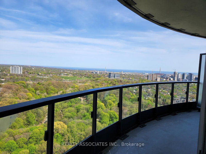 2817 - 585 Bloor St E, Toronto, M4W 0B3 | Image 3