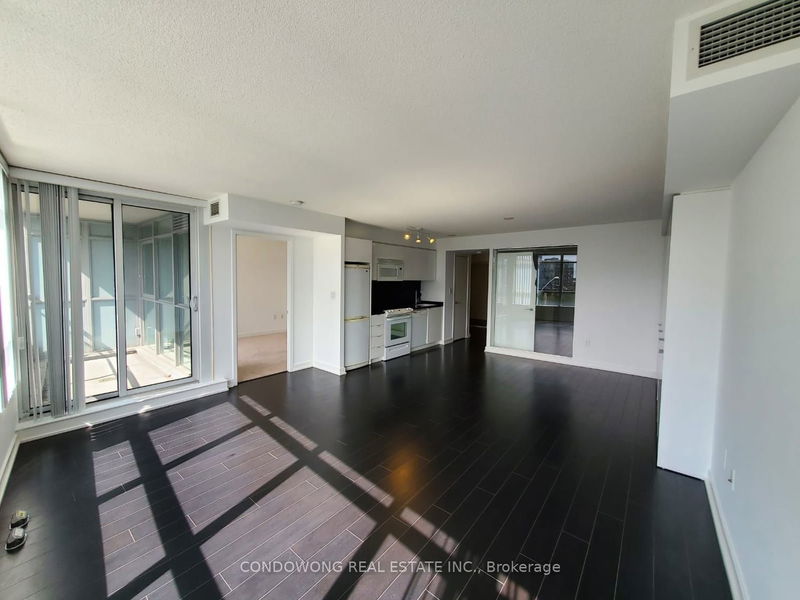 home for lease on 309-10 Capreol Court