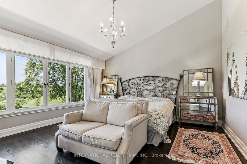 6 Penwood Cres S Toronto, M3B 2B9 | Image 15