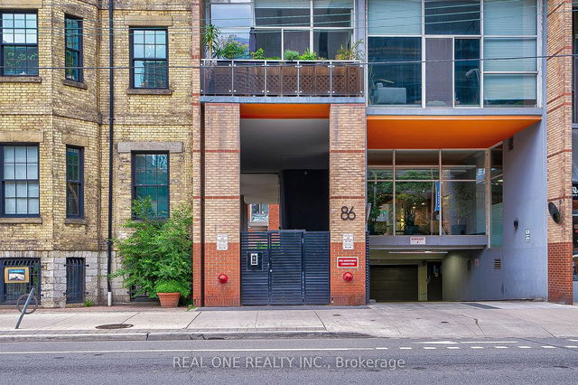 14D - 86 Gerrard Street