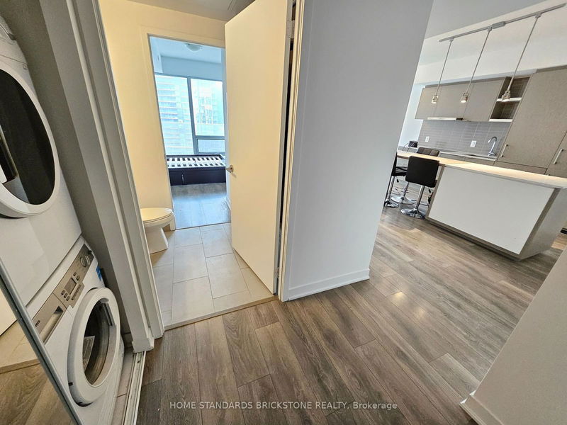 home for lease on 1505-88 Harbour Street