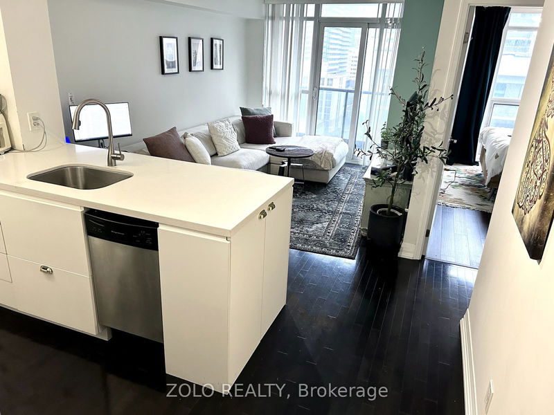 home for lease on 1708-25 Carlton Street
