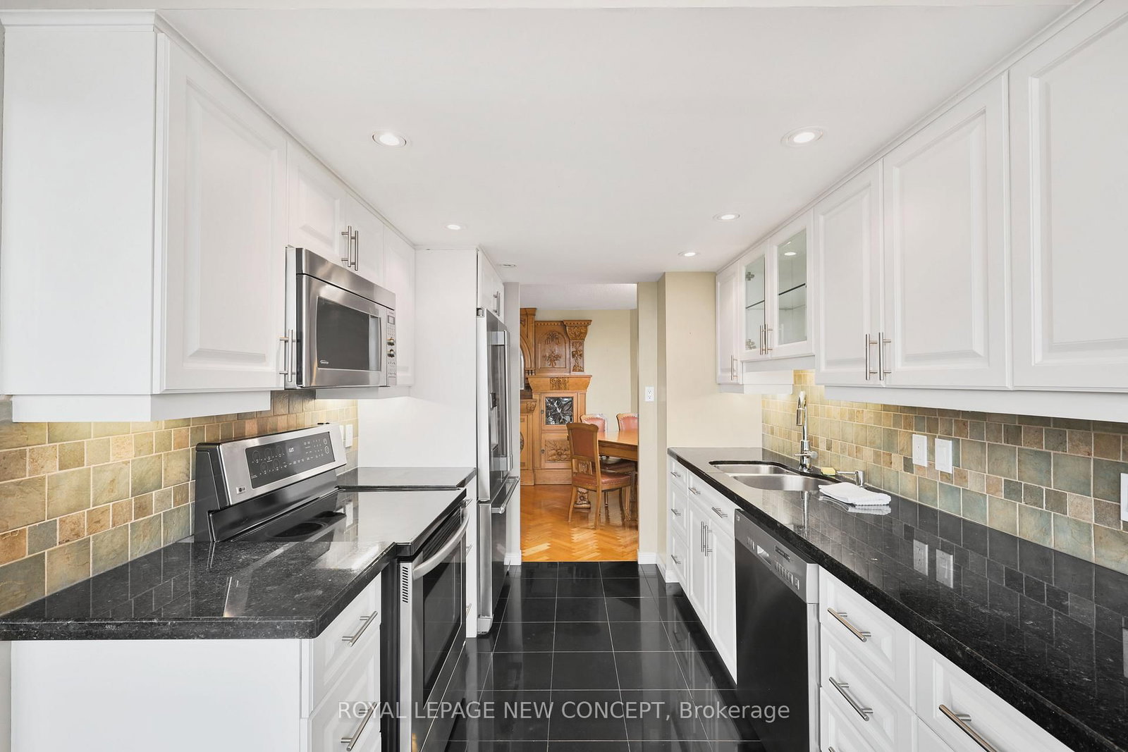 Listing Image 14