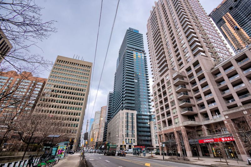 home for lease on 2617-955 Bay Street