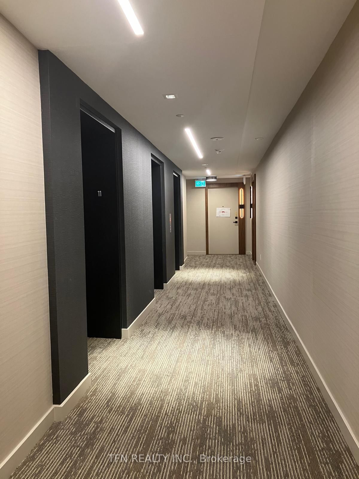 327 King Street W, Unit 1105 - Photo 2