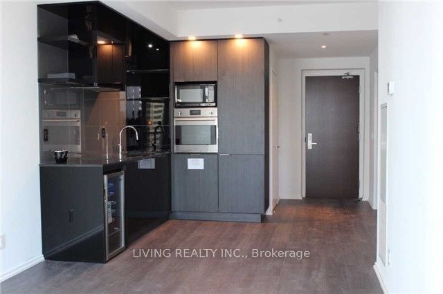 home for lease on 3908-70 Temperance Street