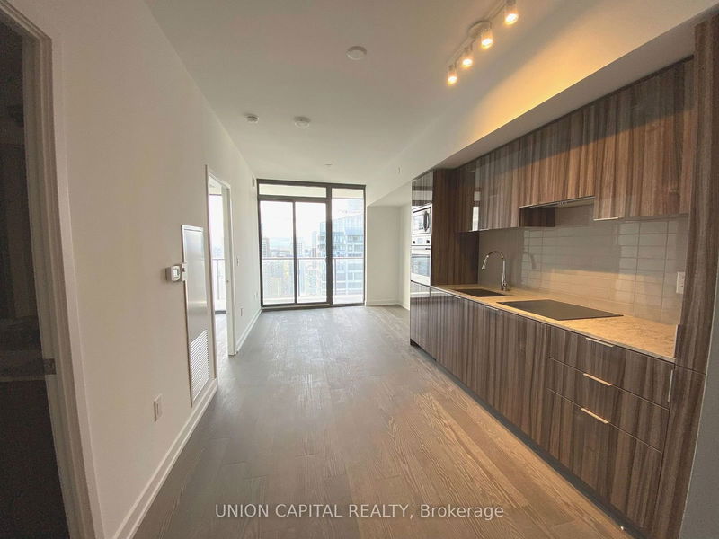 home for lease on 4909-11 Wellesley Street W