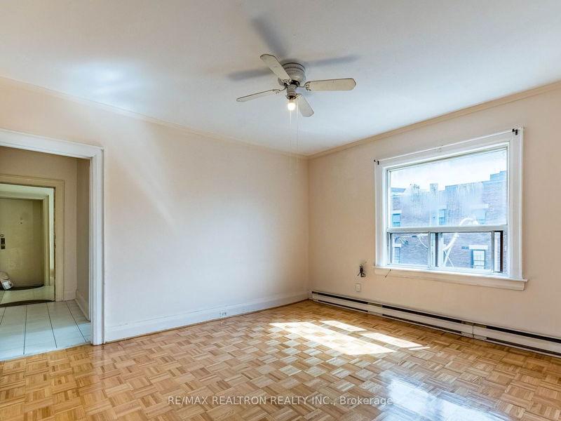 1038 St Clair Ave W Toronto, M6E 1A5 | Image 31