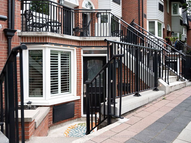 61A - 39 Tecumseth Street