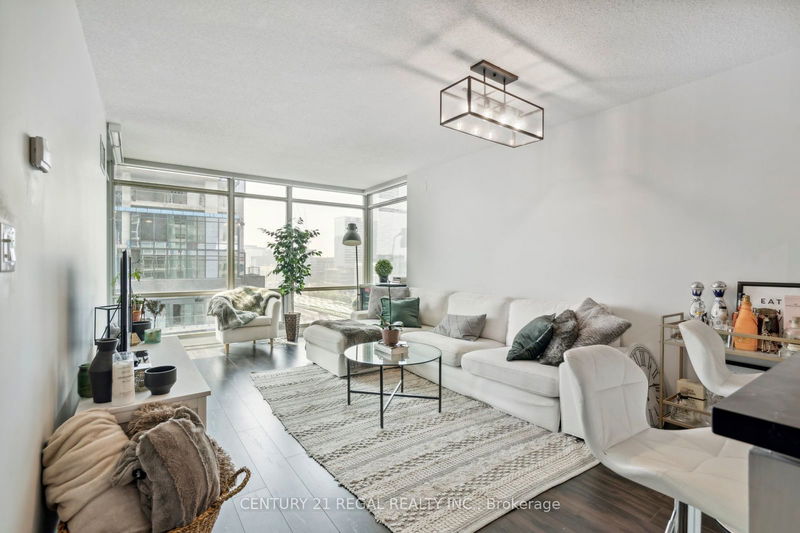  1609 - 81 Navy Wharf Crt  Toronto, M5V 3S2 | Image 6