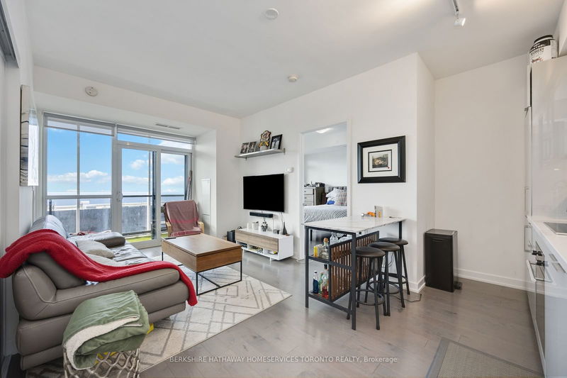 home for lease on 3012-50 Ordnance Street