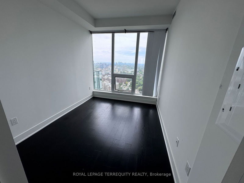 home for sale on 3013-955 Bay Street