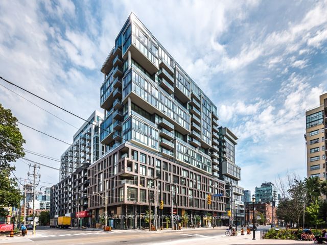 home for lease on 307-111 Bathurst Street