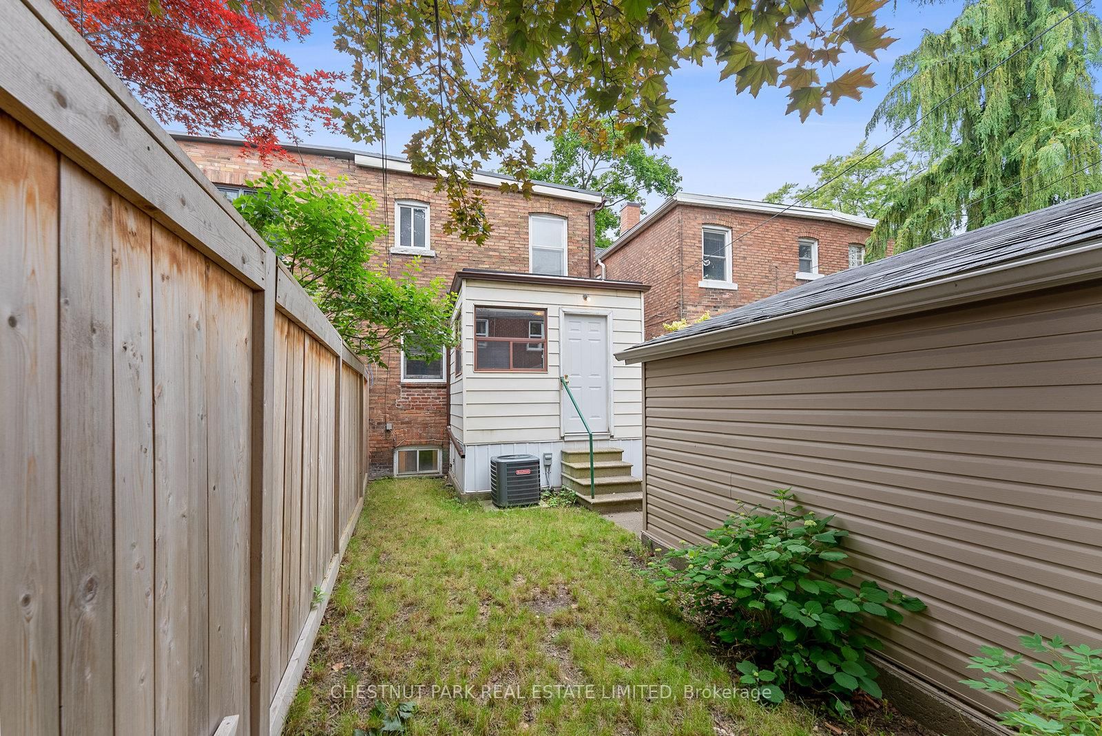 Listing Image 17