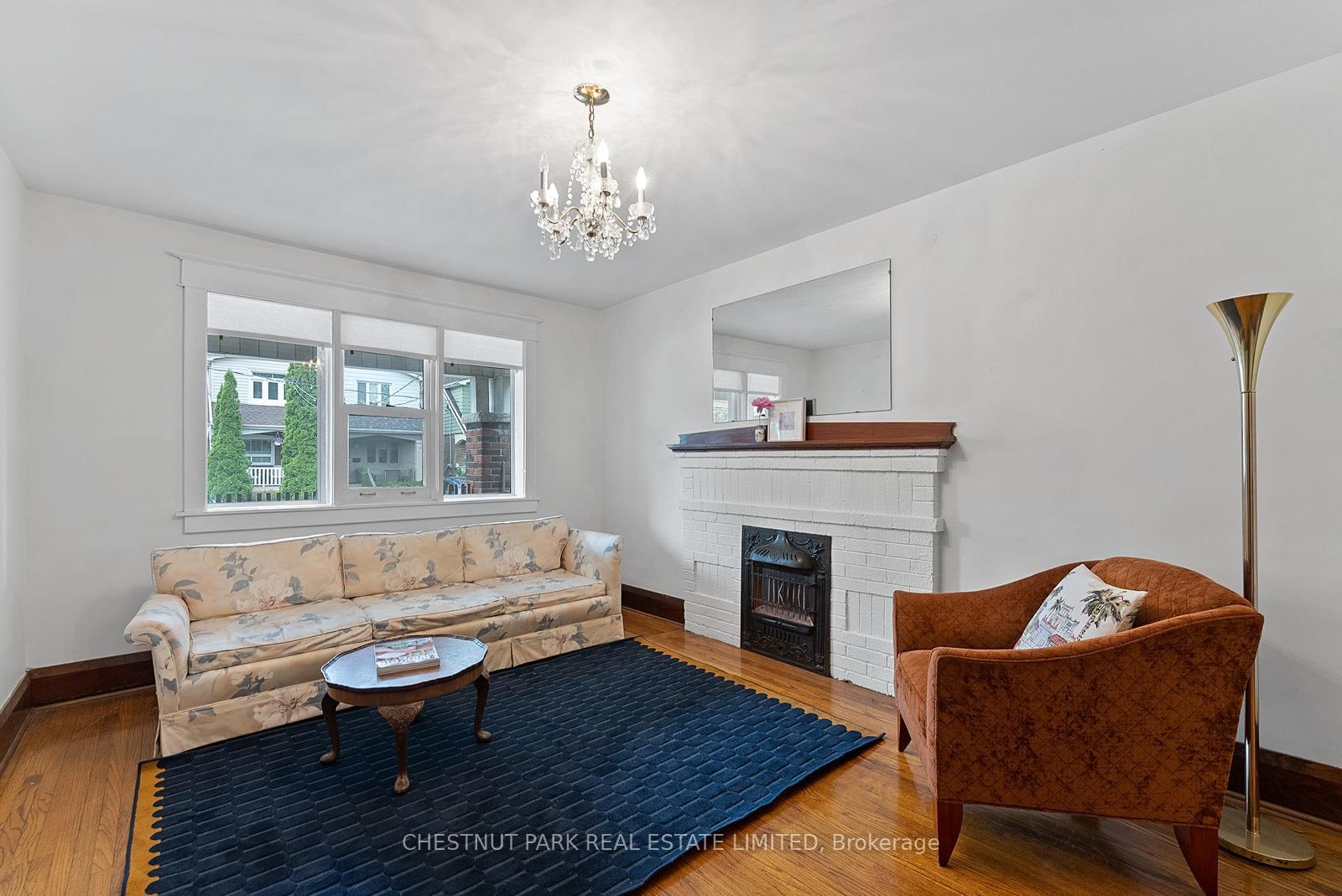 Listing Image 6