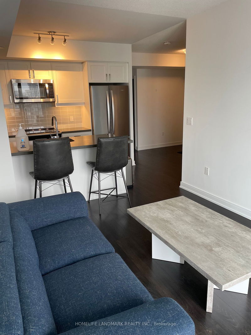 home for lease on 3507-50 Wellesley Street E