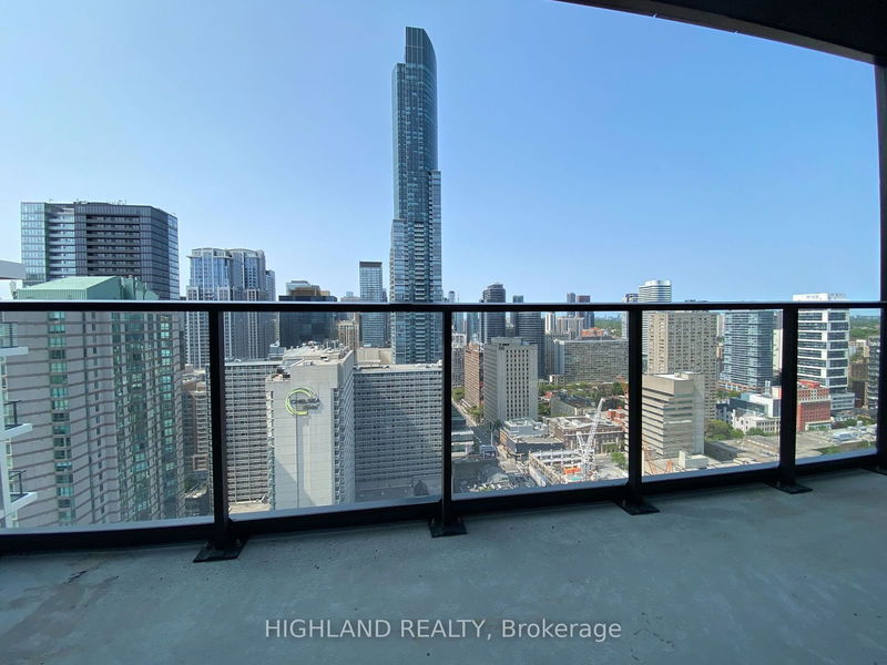  2816 - 20 Edward St  Toronto, M5G 1C9 | Image 15