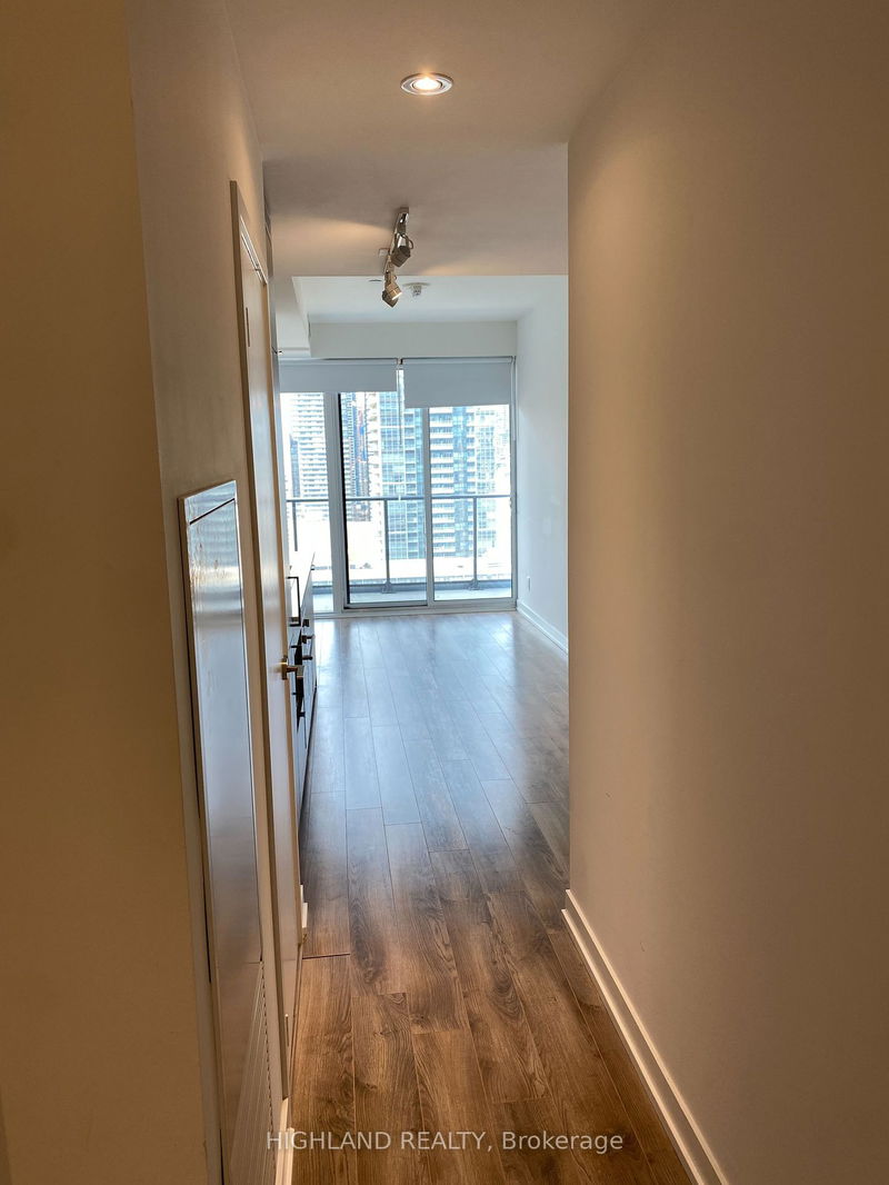  2816 - 20 Edward St  Toronto, M5G 1C9 | Image 7