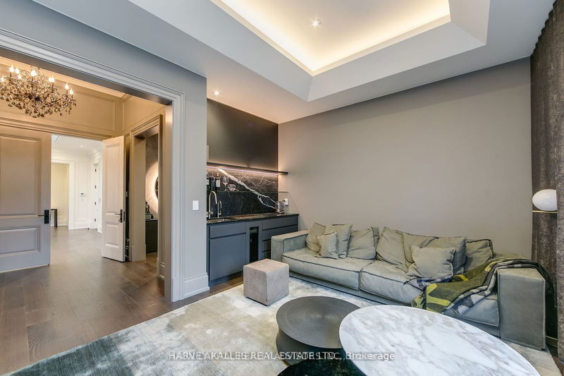 17 Chieftain Cres  Toronto, M2L 2H3 | Image 12