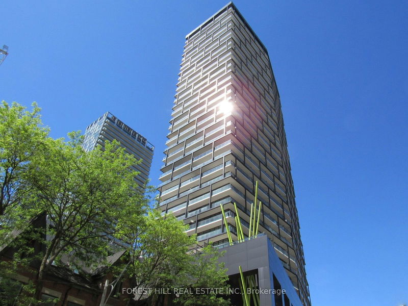 home for lease on 2504-125 Peter Street