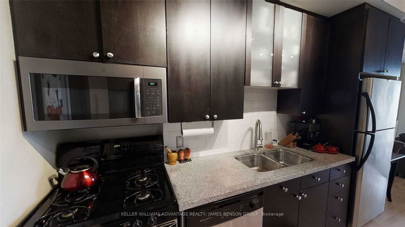  423 - 1 Shaw St  Toronto, M6K 0A1 | Image 2