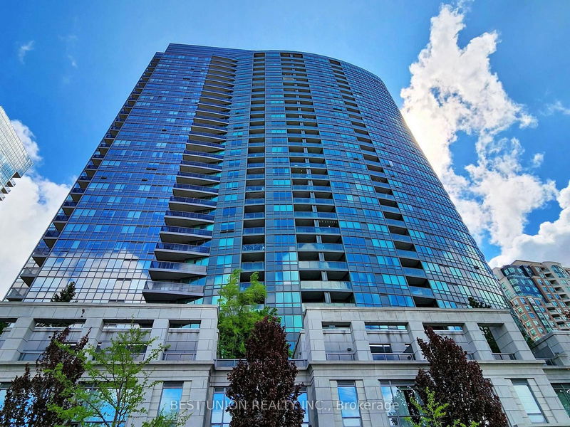 home for sale on 1005-15 Greenview Avenue