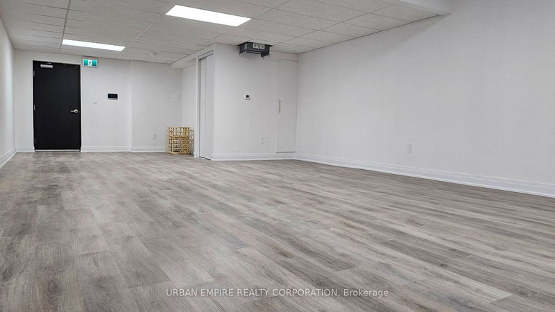 204 - 1 Yorkville Ave, Toronto, M4W 0B1 | Image 2