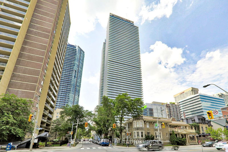 home for lease on 3001-50 Charles Street E
