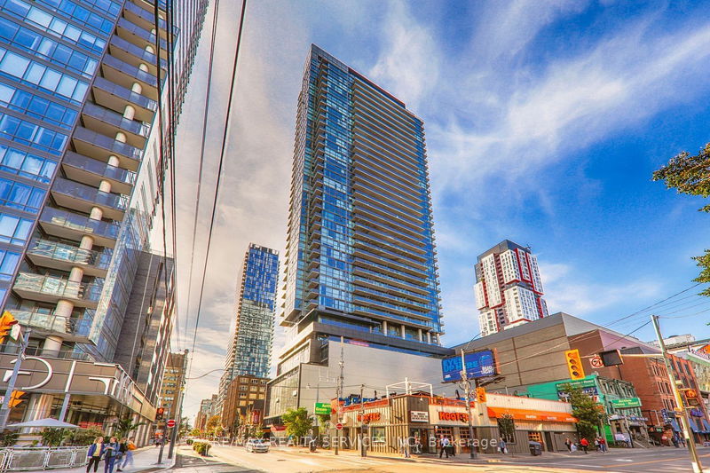home for lease on 2106-290 Adelaide Street W