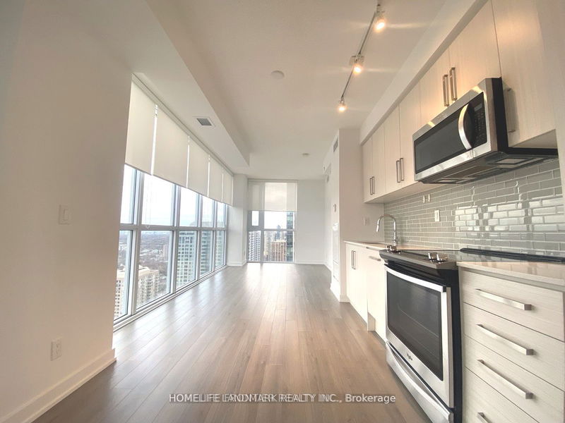 home for lease on 3106-5180 Yonge St Street