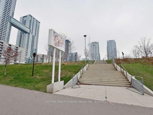 2111 - 75 Queens Wharf Rd, Toronto, M5V 0J8 | Image 3