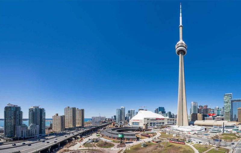 home for lease on Ph15-25 Lower Simcoe Street