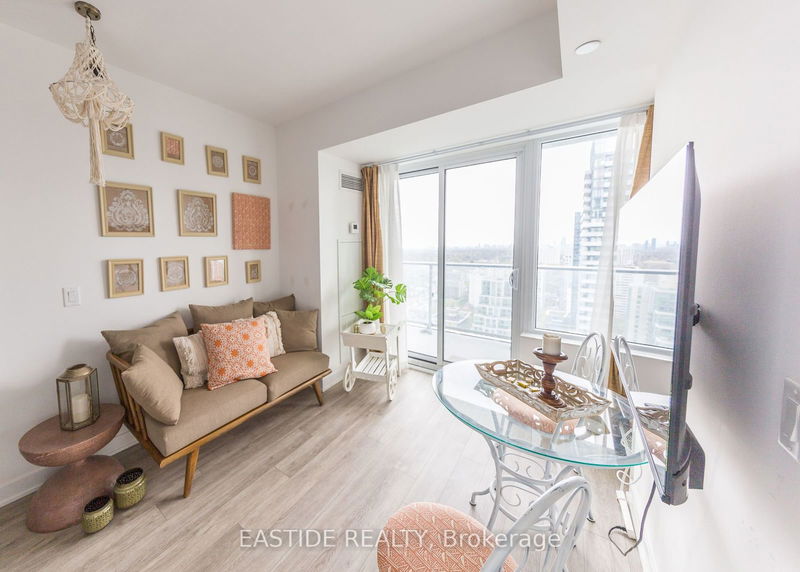  3106 - 195 Redpath Ave  Toronto, M4P 0E4 | Image 2