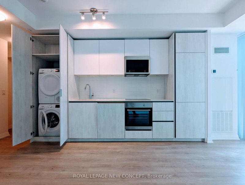 2915 - 8 Widmer St, Toronto, M5V 0W6 | Image 2