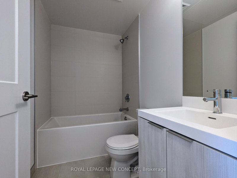 2915 - 8 Widmer St, Toronto, M5V 0W6 | Image 3