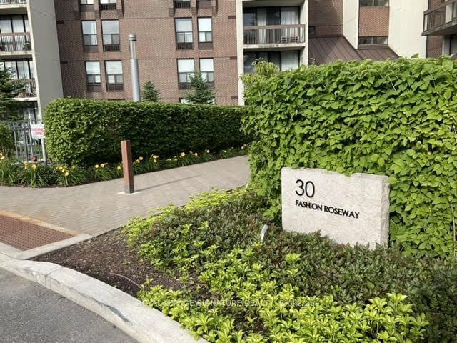 home for lease on 118E-30 Fashion Roseway