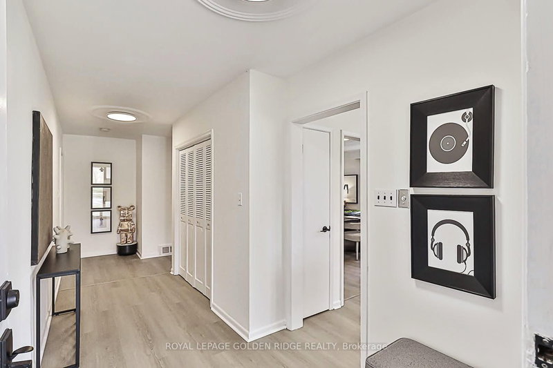 81 Maxome Ave, Toronto, M2M 3K2 | Image 3