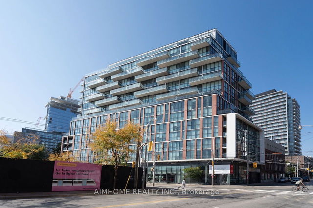 1112 - 318 King Street