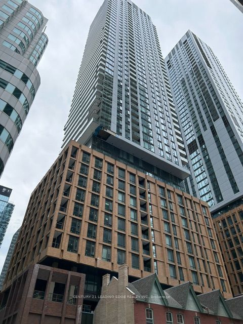 home for lease on 610-8 Widmer Street