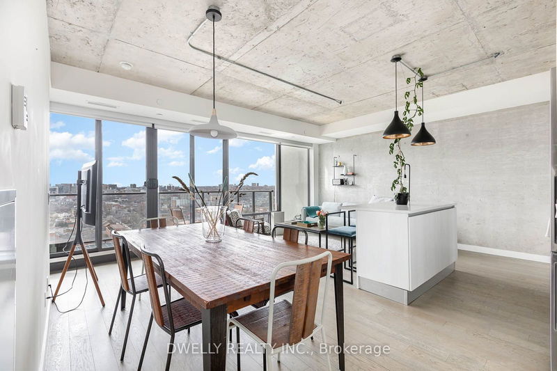 home for lease on 1505-111 Bathurst Street