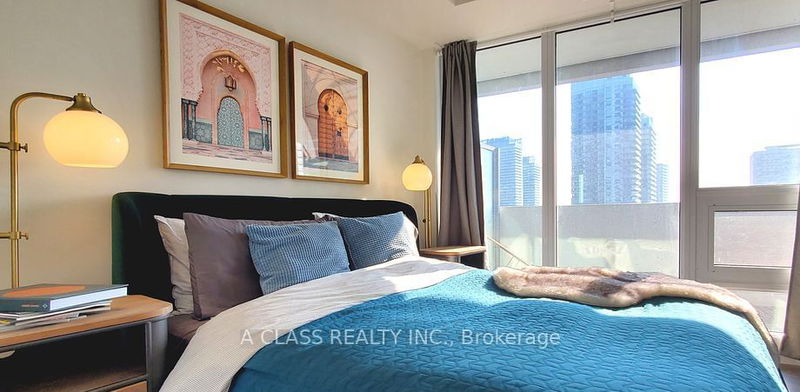 home for lease on 1603-2221 Yonge Street