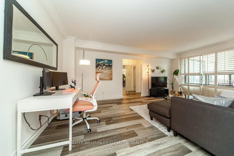 205 - 740 Eglinton Ave W, Toronto, M5N 1C4 | Image 3